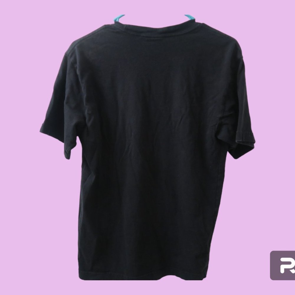 Adidas men's t-shirt with logo short sleeves in black, red and white size small. - Picture 4 of 5
